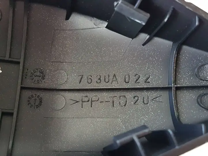 Mitsubishi Outlander (2016 - 2018) 7630A022 Накладка зеркала заднего вида — фото 1