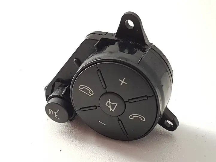 Mercedes-Benz GLK X204 (2008 - 2016) A2048210051 Кнопки на рулевом колесе — фото 1