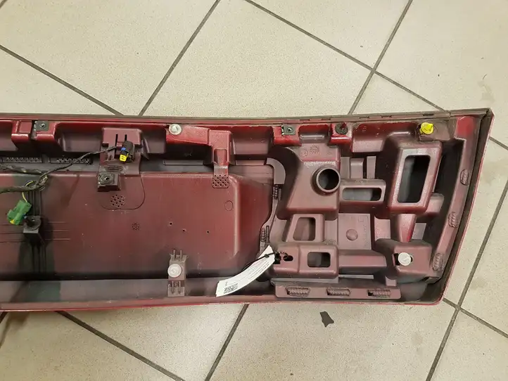 Citroen C4 I Picasso (2006 - 2013) 607977L1020466 Подсветка номера — фото 9