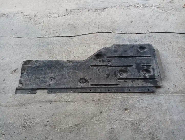 BMW 3 E90 E91 (2005 - 2012) 51757059392 Боковая защита днища — фото 1