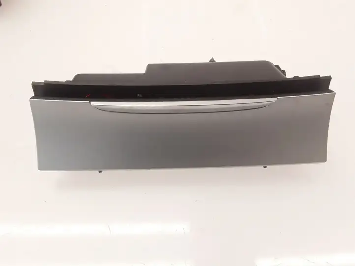 Volkswagen PASSAT B7 (2011 - 2014) 3C0863284G Передняя пепельница — фото 1