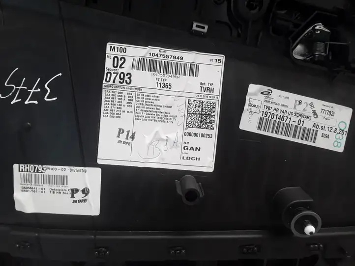 Volkswagen PASSAT B7 (2011 - 2014) 3AF867212 Обшивка задней двери — фото 12
