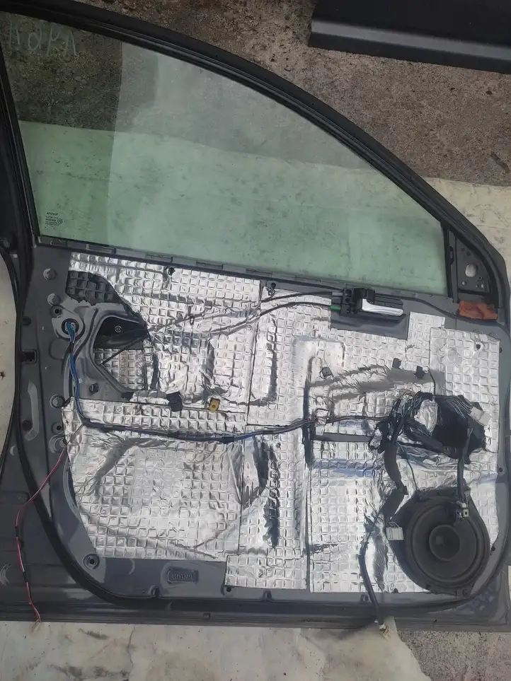 Toyota Avensis T250 (2003 - 2006) Дверь — фото 3