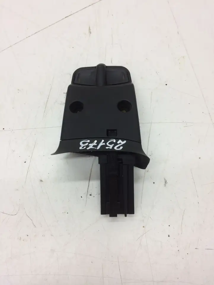 Ford Focus (2005 - 2008) 758709 Включатель регулировки звука — фото 3
