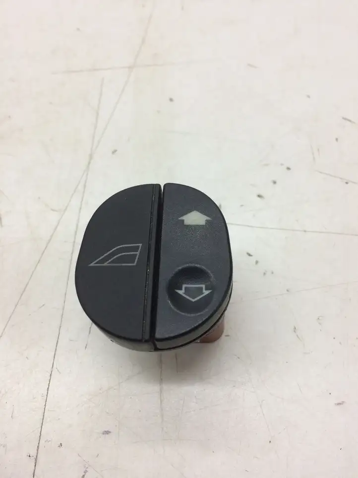 Ford Fiesta (2000 - 2005) 03153400 Блок кнопок стеклоподъемников — фото 1