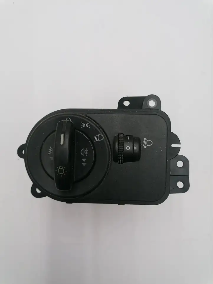 Ford Fiesta (2000 - 2005) 2S6T13A024CA Включатель фонарей — фото 1