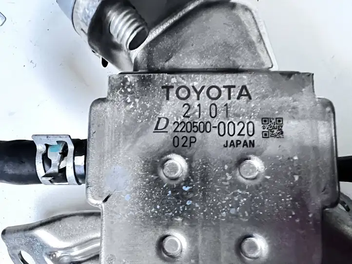 Toyota Prius (XW30) (2009 - 2015) 2205000020 Охладитель клапана EGR — фото 2