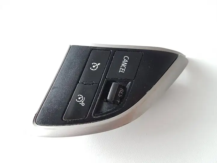 Mitsubishi Outlander (2012 - 2014) 8602A059 Кнопки на рулевом колесе — фото 3