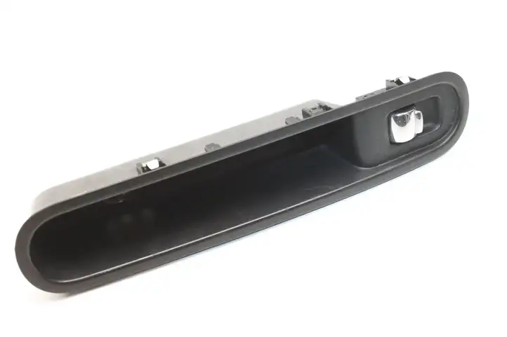 Mini Cooper Countryman R60 (2010 - 2016) 9294884 Кнопка фаркопа в багажнике — фото 1