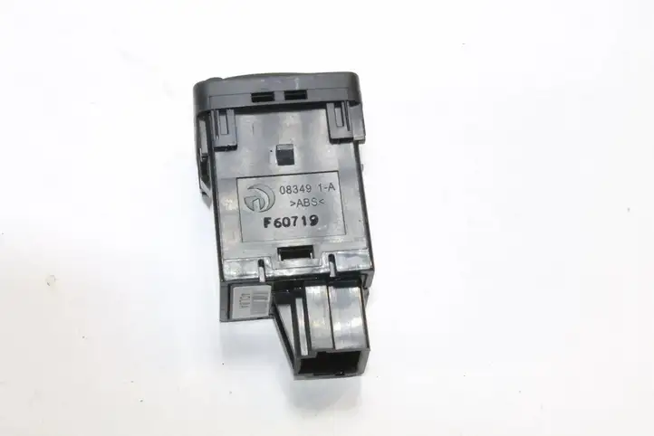 Nissan Qashqai (2013 - 2017) 083491 Кнопка ESP — фото 3