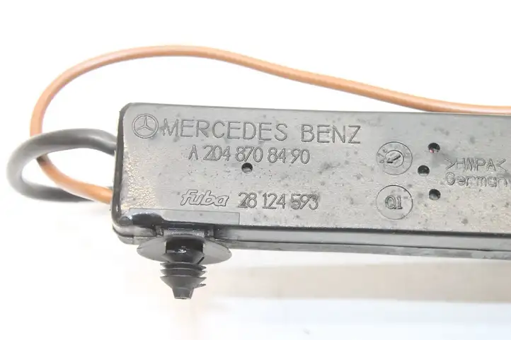 Mercedes-Benz C W204 (2007 - 2014) A2048708490 Усилитель антенны — фото 5
