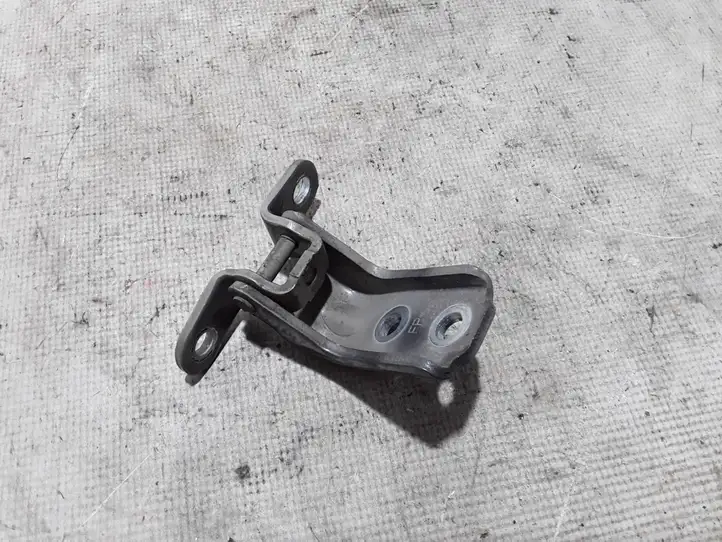 Hyundai Ioniq (2016 - )   Нижняя петля передней двери