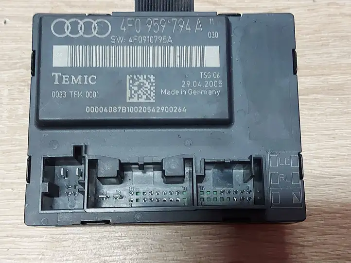 Audi A6 S6 C6 4F (2004 - 2008) 4F0959794A Блок управления дверью — фото 4