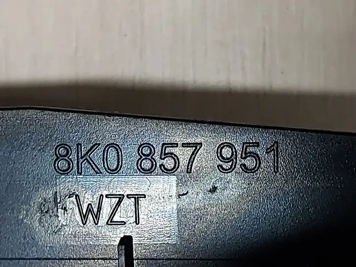 Audi Q5 SQ5 (2008 - 2012) 8K0857951 Передняя пепельница — фото 4
