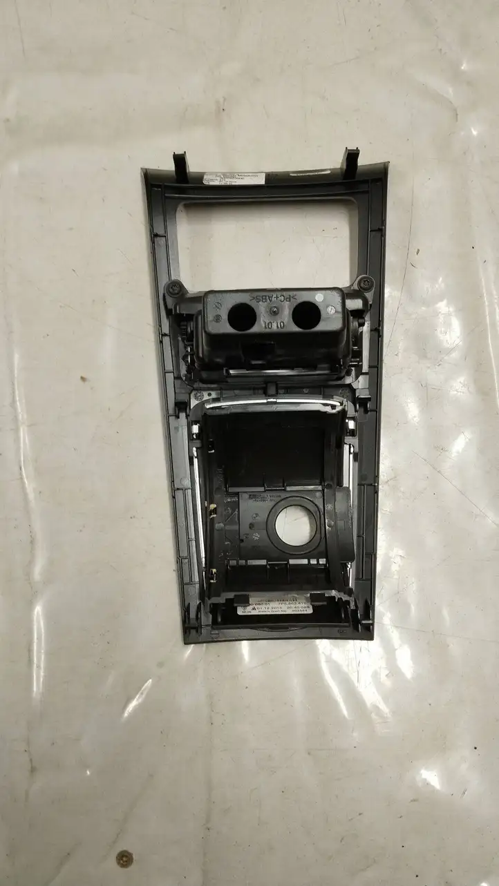 Porsche Cayenne (92A) (2011 - 2017)  7p5863324 Рамка рычага переключения передач