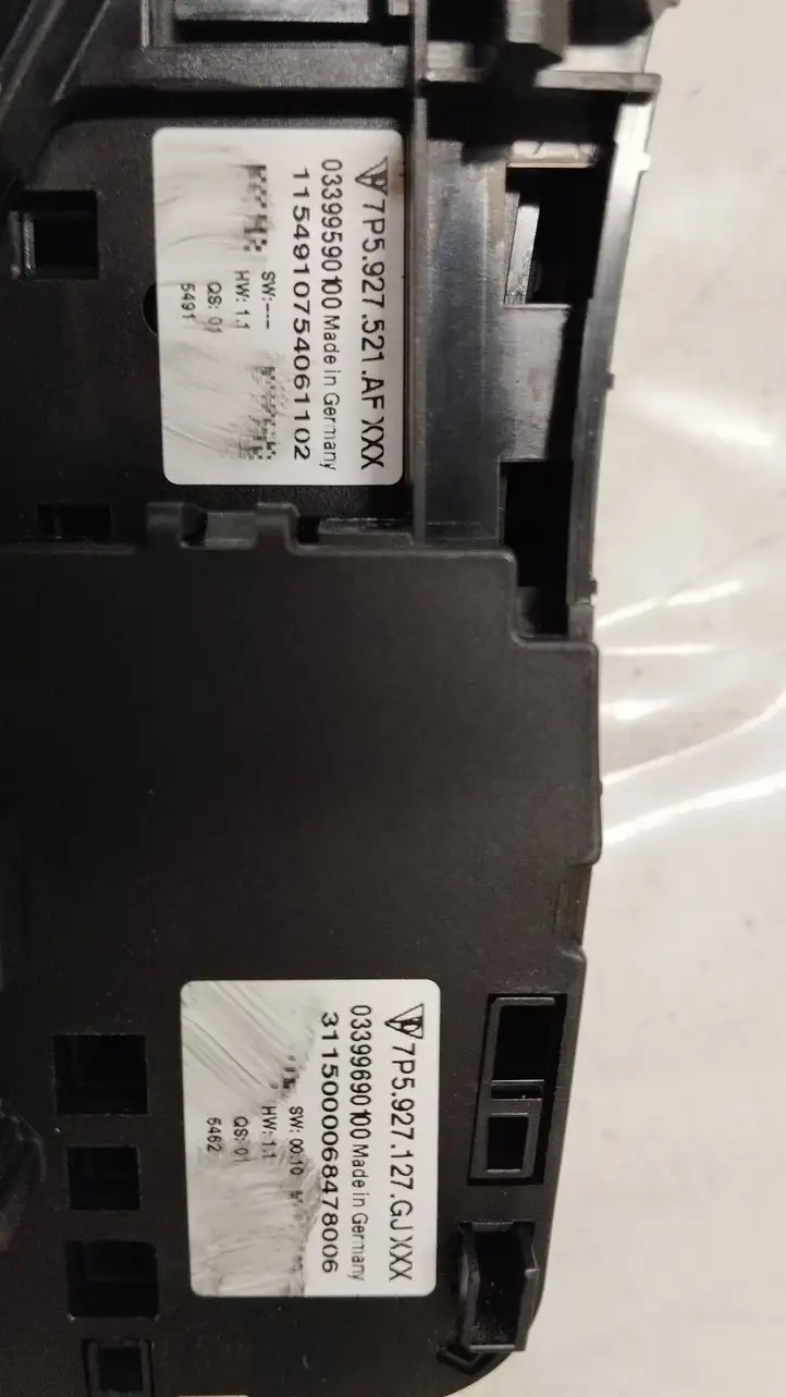 Porsche Cayenne (92A) (2011 - 2017)  7p5927127 Включатель регулировки высоты / жесткости ходовой части