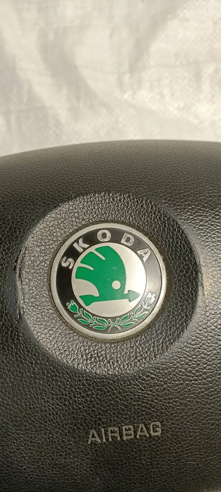 Skoda Octavia Mk2 (1Z) (2004 - 2013) 1Z0880201N Подушка безопасности руля — фото 3