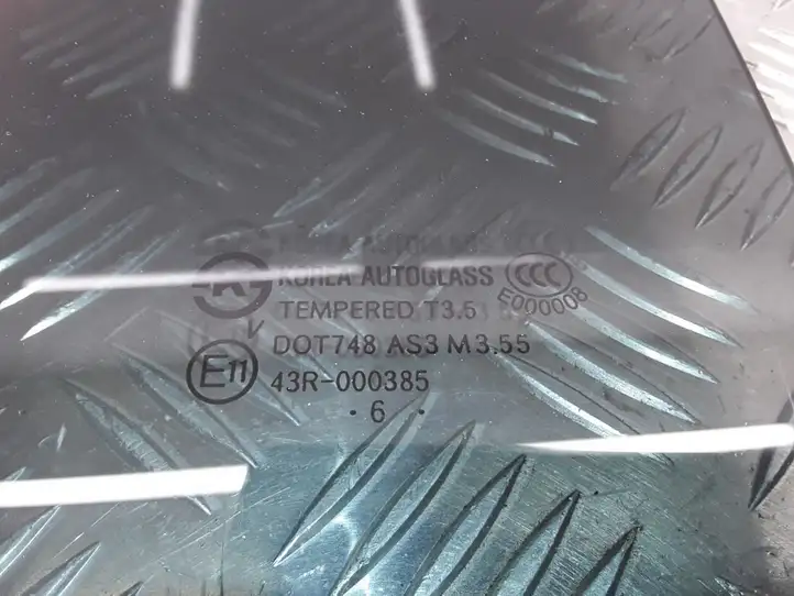 Kia Carnival (2006 - 2014) 43R000385 Стекло задней двери — фото 2