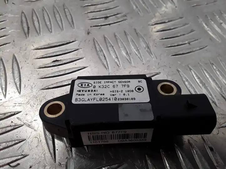 Kia Rio (2002 - 2005) 0K32C677F9 Датчик удара SRS — фото 3