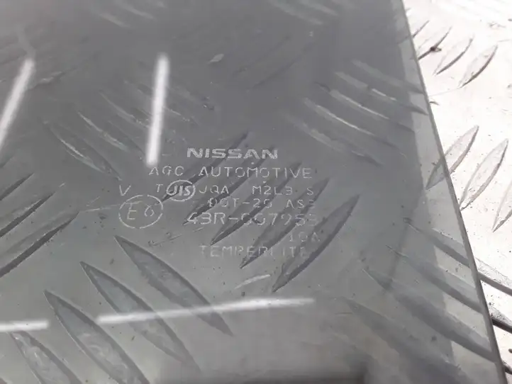 Nissan X-Trail T32 (2014 - 2021) 43R007953 Стекло задней двери — фото 4