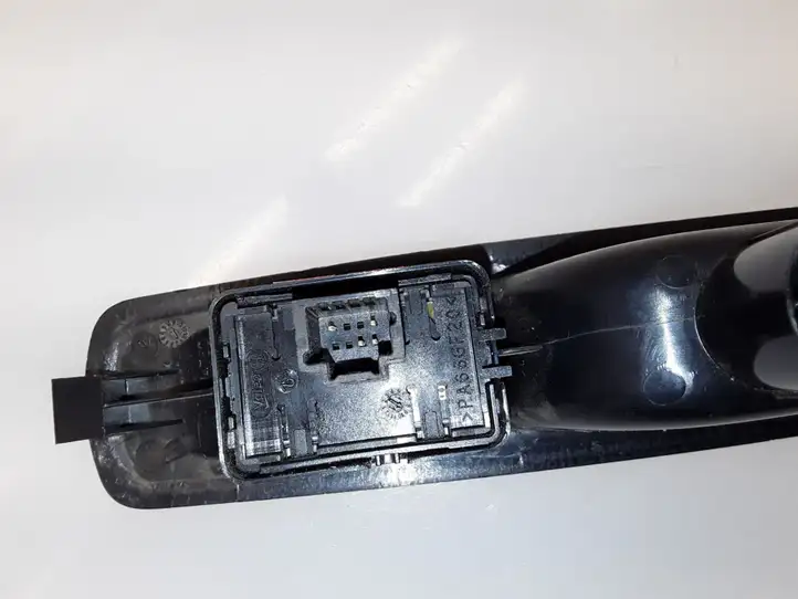 Renault Scenic III - Grand scenic III (2009 - 2016) 829500004R Блок кнопок стеклоподъемников — фото 3