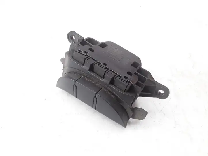 Kia Carnival (2006 - 2014) 967104D000 Кнопки на рулевом колесе — фото 1