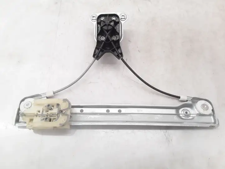 Opel Karl (2015 - ) Механический стеклоподъемник задней двери — фото 3