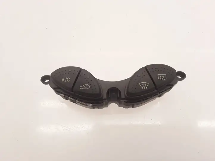 Ford Focus (1998 - 2004) 98AG19A945CG Кнопка обогрева стекла — фото 1