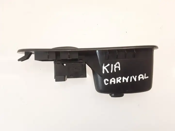 Kia Carnival (2002 - 2006) Кнопка стеклоподъемников — фото 4