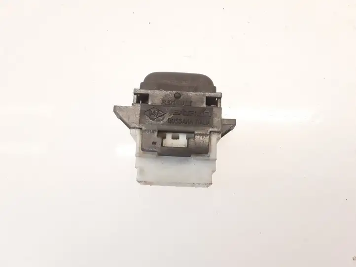 Renault Espace III (1996 - 2002) 7700875677 Кнопка стеклоподъемников — фото 3