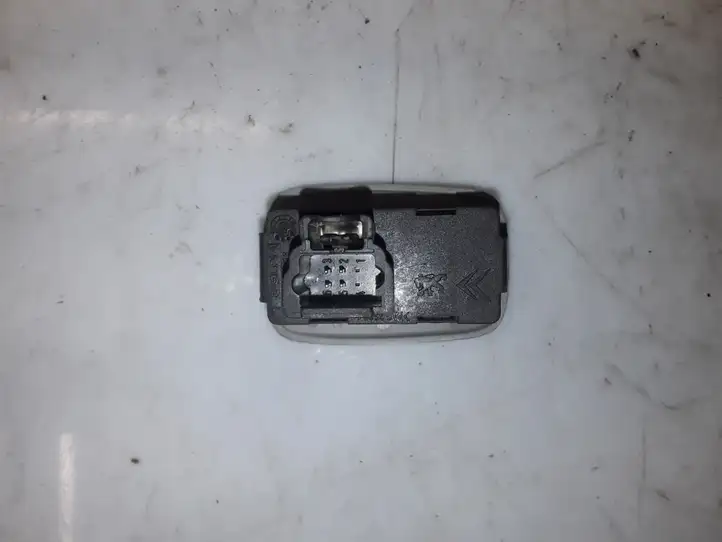 Citroen C5 (2001 - 2004) 96515962 Кнопка стеклоподъемников — фото 4
