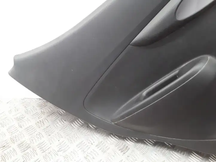 Opel Karl (2015 - ) AZM56867 Обшивка задней двери — фото 3