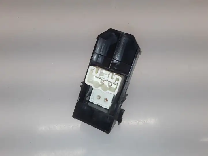 Toyota Previa (XR30, XR40) II (2000 - 2006) Блок кнопок стеклоподъемников — фото 3