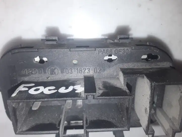 Ford Focus (1998 - 2004) 98AG14529AC Кнопка стеклоподъемников — фото 5