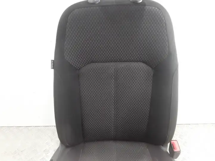 Volkswagen PASSAT B7 (2011 - 2014) 3C8881106AD Переднее сиденье пассажира — фото 12