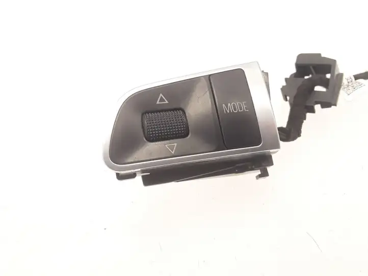 Audi A5 8T 8F (2007 - 2011) 4E0951527AJ Кнопки на рулевом колесе — фото 2