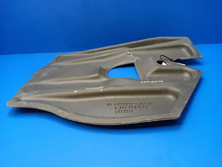 Mercedes-Benz E C207 W207 (2009 - 2017) A2046821441 Прочая отделка багажника — фото 5