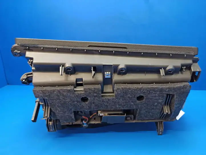 Mercedes-Benz E C207 W207 (2009 - 2017) A2076800191 Бардачок в сборе — фото 3