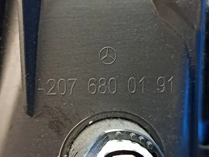 Mercedes-Benz E C207 W207 (2009 - 2017) A2076800191 Бардачок в сборе — фото 9