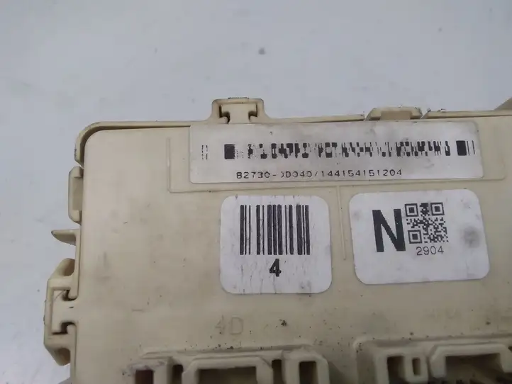 Toyota Yaris (2005 - 2009) 827300D040 Блок предохранителей — фото 5