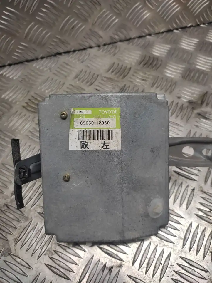 Toyota Corolla E120 E130 (2000 - 2004) 8965012060 Блок управления усилителем руля — фото 1