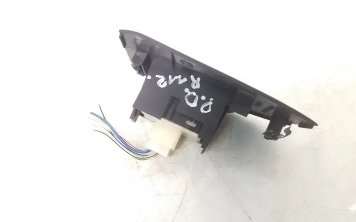 Toyota Avensis T250 (2006 - 2009) 7423105140 Блок кнопок стеклоподъемников — фото 2