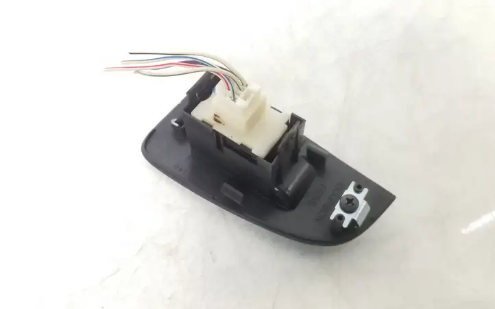 Toyota Avensis T250 (2006 - 2009) 7423105140 Блок кнопок стеклоподъемников — фото 3