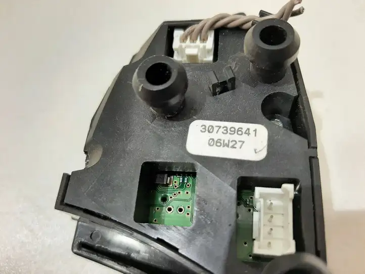 Volvo V70 (2007 - 2013) 30739641 Кнопки на рулевом колесе — фото 2