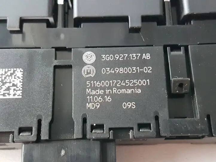 Volkswagen PASSAT B8 (2015 - ) 3G0927137AB Блок кнопок на панели — фото 2