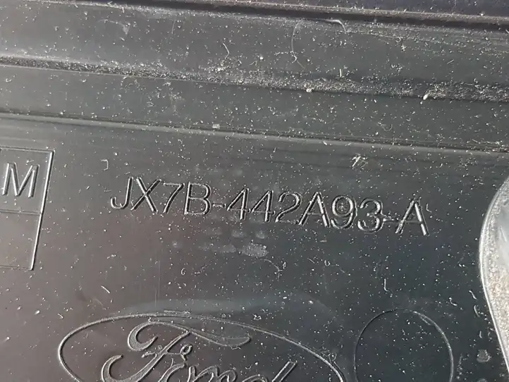 Ford Focus (2019 - ) JX7B442A93A Комплект обшивки крышки багажника — фото 1