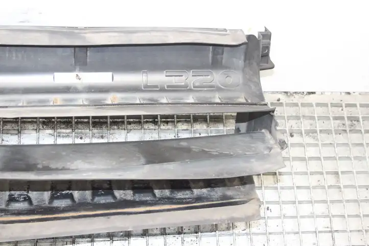 Land Rover Range Rover Sport L320 (2005 - 2009) DXJ500060 Дефлектор воздуха — фото 5