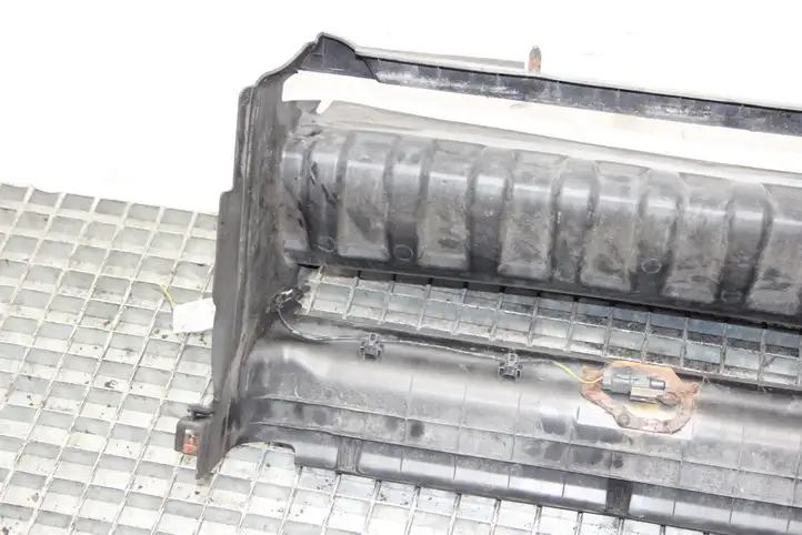 Land Rover Range Rover Sport L320 (2005 - 2009) DXJ500060 Дефлектор воздуха — фото 7