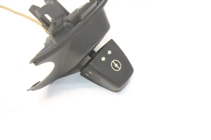 BMW X5 E70 (2006 - 2013) Кнопки на рулевом колесе — фото 4