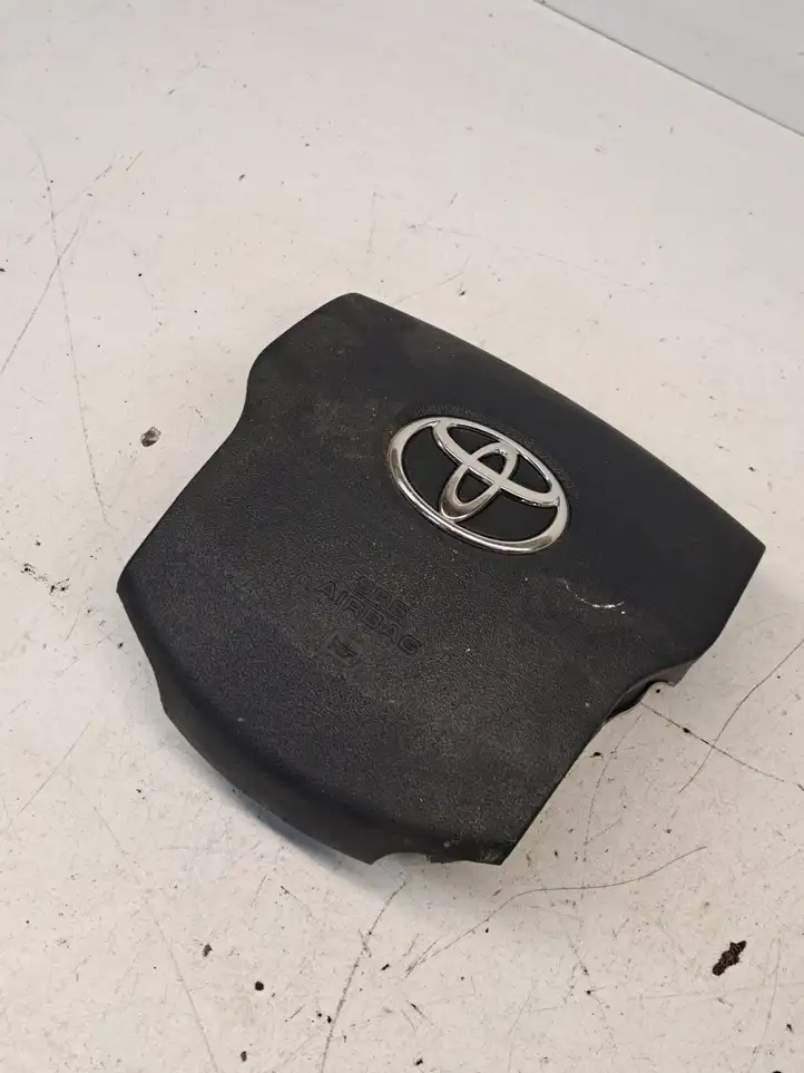 Toyota Prius (NHW20) (2003 - 2009) 8442202 Подушка безопасности руля — фото 1